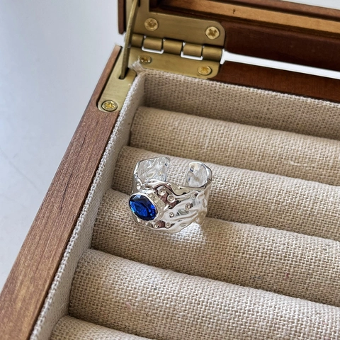 Bague En Argent Sterling 925 Avec Pierre Gemme Bleue Ovale Texture Fondue Irrégulière Asymétrique Ajustable