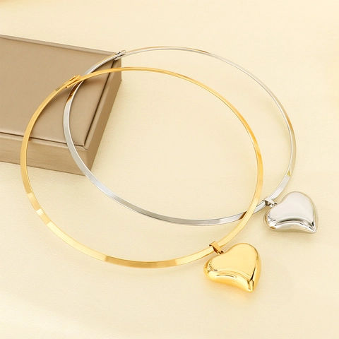 Mode Herz Anhänger Choker Halskette Titan Edelstahl Hohl 18K Vergoldet Starre Halsreif Für Frauen