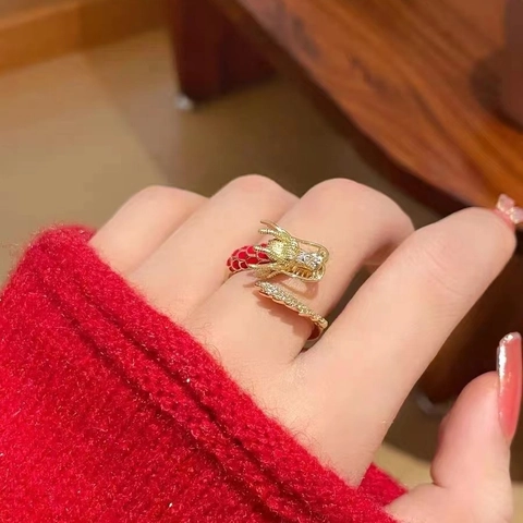 Anillo Abierto De Dragón Chino Chapado En Oro De 18K Cobre Esmalte Rojo Circonita Blanca Ajustable Joyería Mujeres