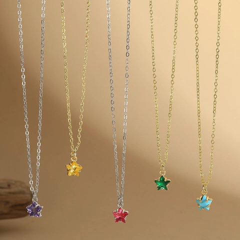 Collier Pendentif Étoile à Cinq Branches Minimaliste Cuivre Zirconia Chaîne de Clavicule Bijoux pour Femmes Plaqué Or Argent