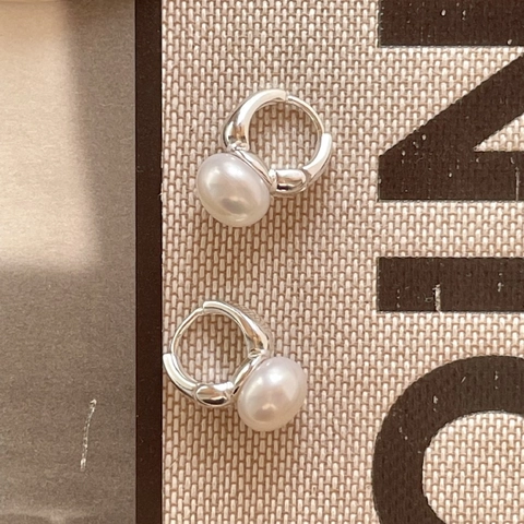 Elegant Artificial Pearl Hoop Earrings With 925 Sterling Silver Earring Post Artificial Pearl Dangle Earrings For Women Korean Style