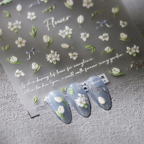 Adesivi Per Unghie 5D In Rilievo Fiore Di Tulipano Bianco Foglia Verde Fiocco Design Autoadesivo PET Decorazione Manicure