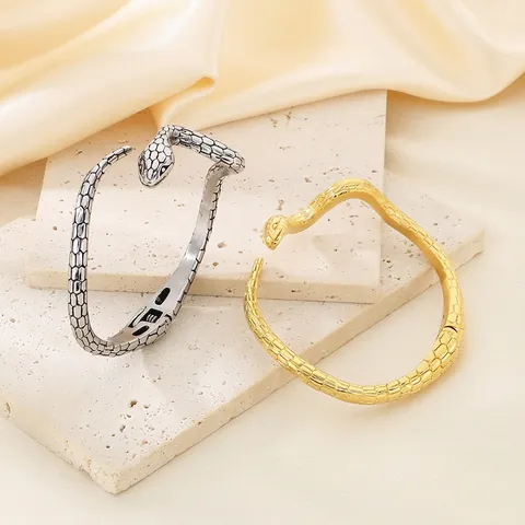 Stainless Steel Snake Bangle Bracelet Retro Hip Hop Animal Scale Textured Hinge Jewelry