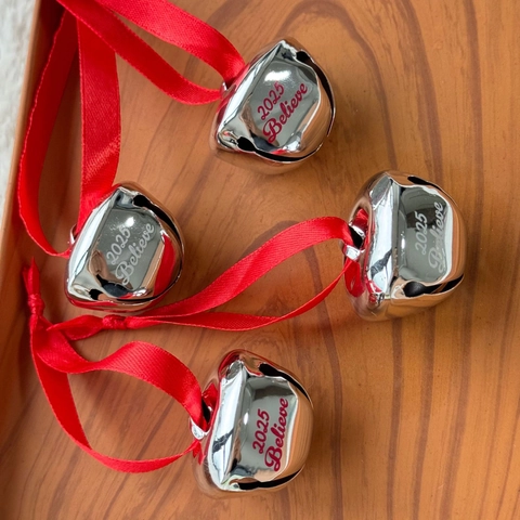 Campana Di Natale Ornamento In Metallo Ferro 2025 Believe Inciso Con Nastro Rosso Per Decorazione Albero