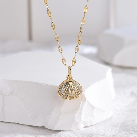 Collana Con Pendente Di Perla Artificial E Conchiglia Acciaio Inossidabile 304 Placcato Oro 18K Zircone Micro Pave Gioielli Da Donna