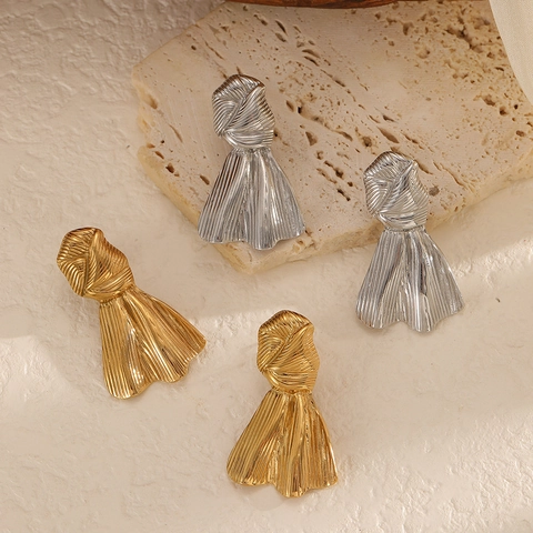 Vintage Bow Stud Earrings Women 18K Gold Plated 304 Stainless Steel Twisted Texture Palace Style Niche Artistic Jewelry