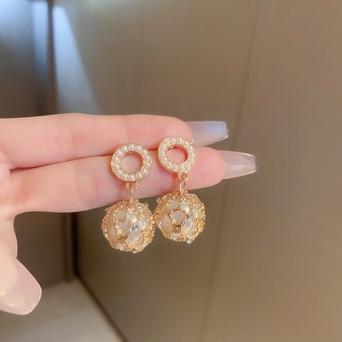 Pendientes De Aleación Con Perla Artificial De Imitación Bola De Malla Y Poste De Plata De Ley 925 Diamantes De Imitación Retro Mujer