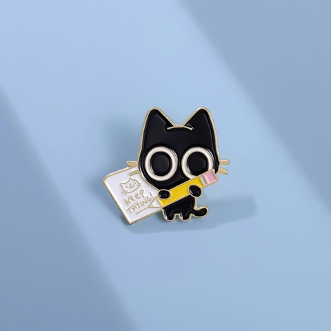 Cartoon Schwarze Katze Emaille Brosche Keep Trying Slogan Schreibende Katze Legierung Abzeichen Pin Für Rucksack Kleidung Dekor Geschenk Schmuck
