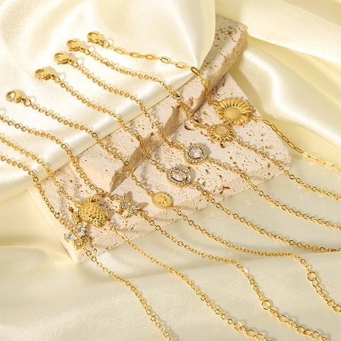 Bracciale Con Ciondoli Da Donna In Acciaio Inossidabile Placcato Oro 18K Gioielli Impermeabili Con Pendenti A Girasole