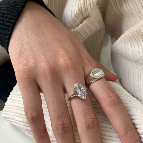 Anillo de Cobre Ajustable Abierto con Diamantes de Imitación de Corte Marquisa de Diseño de Nicho de Estilo Coreano para Joyería de Mujer