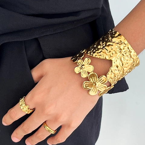 Blumen Manschettenarmband 18K Vergoldet Edelstahl Breit Offen Armreif Wasserdicht Hypoallergen Vintage Schmuck Damen