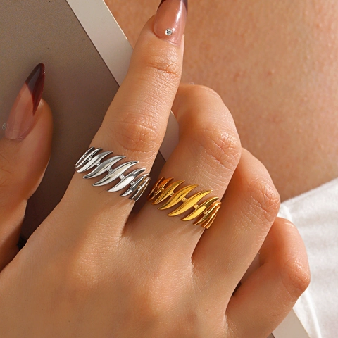 Irregular Line Open Ring Stainless Steel Gold Plated Feather Leaf Texture Adjustable Finger Jewelry For Women Fashion