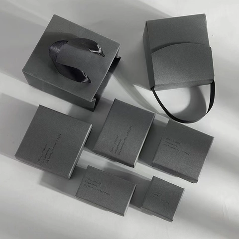 Jewelry Gift Boxes Paper Cardboard With Sponge Insert For Rings Necklaces Bracelets Minimalist Square Storage Packaging Display