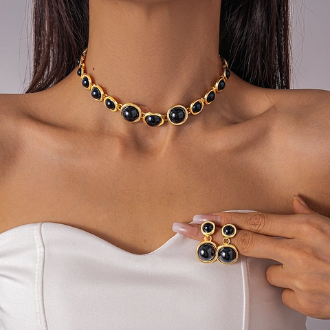 Collana E Orecchini Stile Palazzo Vintage Gioielli Lega Resina Nero Tondo Cabochon Tono Oro Accessorio Donna Con Perno In Argento