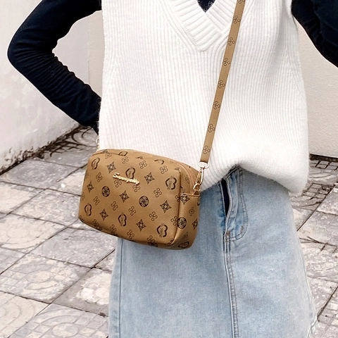 Women Crossbody Camera Bag PU Leather Monogram Print Retro Small Square Shoulder Purse Zipper Closure Fashionable