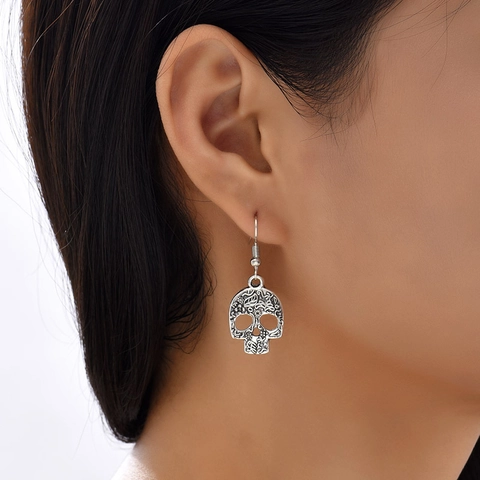 Skull Head Drop Earrings Antique Silver Alloy Hollow Carved Flower Retro Punk Gothic Fashion Jewelry For Women