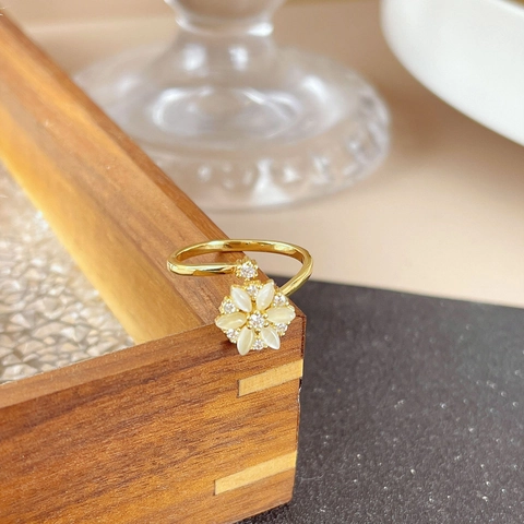 Sweet Exquisite Rotatable Cat Eye Flower Open Ring For Women Elegant Copper Gold Rhinestone Adjustable Finger Jewelry