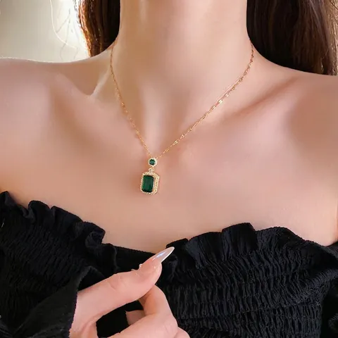 Collana Con Pendente Pietra Verde Taglio Smeraldo Stile Francese Vintage Lega Placcata Oro Strass Gioielli Eleganti Per Donne