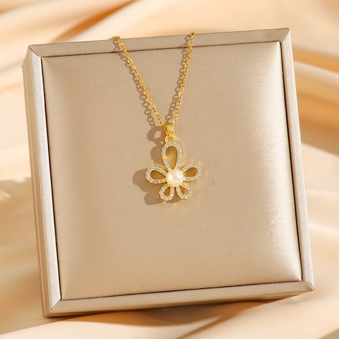 Blossom Flower Artificial Pearl Pendant Necklace Titanium Steel Rhinestone Inlaid Elegant Clavicle Chain Jewelry For Women