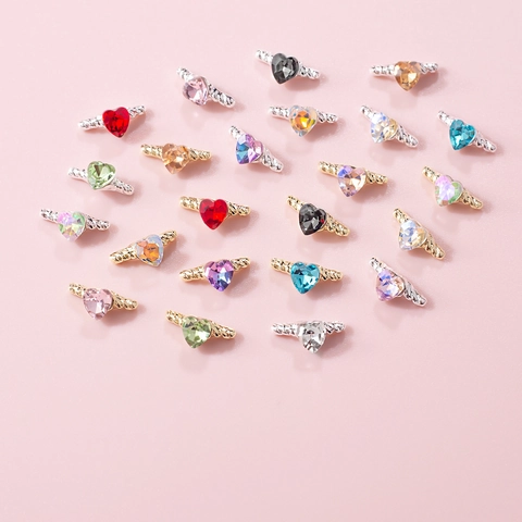 Amuletos De Arte De Uñas De Corazón Alado De Aleación De Diamantes De Imitación Decoraciones De Manicura Para Uñas DIY Estilo Romántico Gemas Brillantes