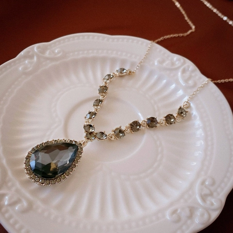 Collier Pendentif Goutte D'eau Cristal Gris Strass Alliage Longue Chaîne De Pull Vintage Élégant Bijoux Femmes