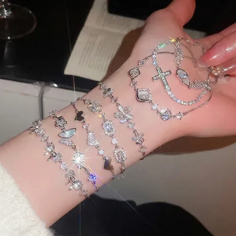 Bracciale Da Donna In Rame Con Zircone Farfalla Fiore Croce Cuore Pendenti Chiusura A Scorrimento Regolabile Gioielli Eleganti