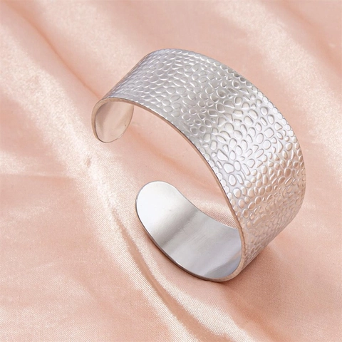 Brazalete De Puño De Acero Inoxidable Martillado Ancho Ajustable Abierto Joyería Geométrica Retro Para Mujeres