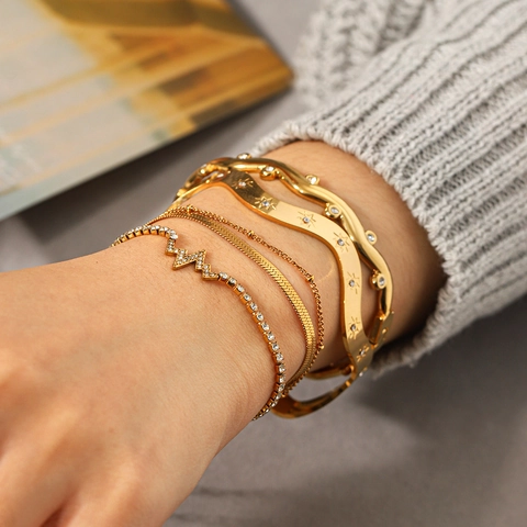 Wave Shaped Stainless Steel Bracelet Rhinestone Heartbeat Star Bangle Herringbone Chain Jewelry For Women Elegant Luxury