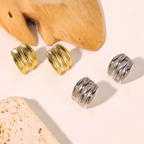 Minimalist Titanium Steel Pleated Texture Earrings For Women Irregular Geometric Matte Gold Silver Earrings Fashion Jewelry
