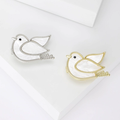 Cute Bird Brooch Alloy Mother Of Artificial Pearl Shell Inlaid Peace Dove Shape Pin For Suits Elegant Jewelry Accessories