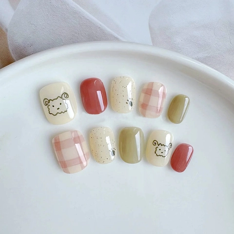 Press On Nails Short Round Square Shape Glossy Checkerboard Cartoon Sheep Pattern Cute Wearable False Nails