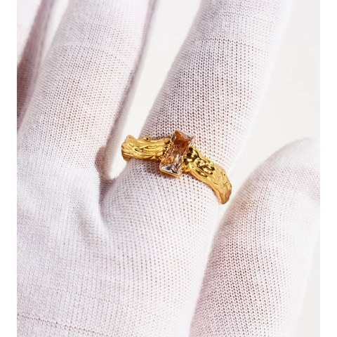 Vintage Irregular Lava Texture Brass Open Ring For Women Gold Plated With Rectangular Zirconia Adjustable Finger Ring