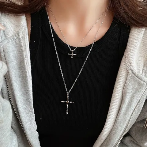 Doppellagige Kreuzanhänger Halskette Legierung Geschmolzene Lava Textur Silberton Minimalistisch Gothic Mode Damen