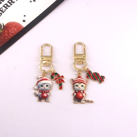 Christmas Zinc Alloy Keychain Cute Printed Cat Charm With Holiday Candy Snowflake Bell Purse Ornament Keyring For Party Gift