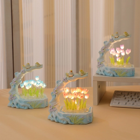 Luce Notturna Tulipano Creativa Resina Uccello Fiore Ornamento Scrivania Lampada DIY LED Decorazione Camera