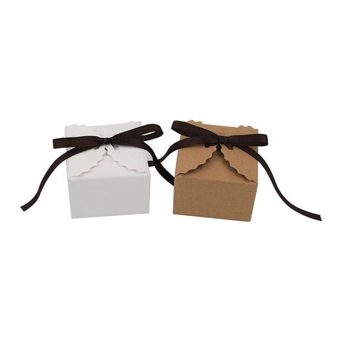 European Simple Square Kraft Paper Candy Box Scalloped Edge With Brown Ribbon Bow DIY Folding Gift Packaging Boxes For Wedding Party Favors