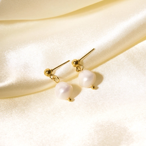 French Retro Artificial Baroque Pearl Stud Earrings Gold Plated 304 Stainless Steel Hypoallergenic Non-fading Elegant For Women