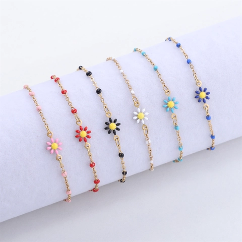 Daisy Flower Pendant Bracelet Gold Plated Stainless Steel Enamel Beads Adjustable Sweet Floral Jewelry Women