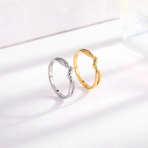 Minimalist Edelstahl Endlose Knoten Ring Für Damen Mode Geometrisch Gedrehter Bandring Poliert Gold Silber Schmuck
