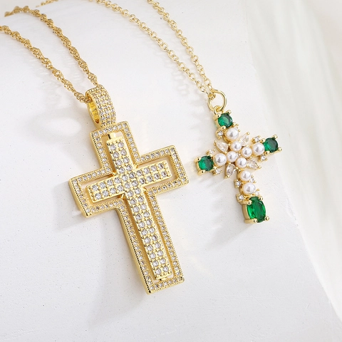 Collar Con Colgante De Cruz Cobre Chapado En Oro De 18K Circón Perla Artificial Gema Verde Barroco Vintage Joyas Para Mujeres