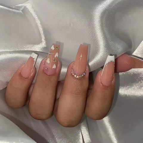 French Press On Nails Sargform Mit Strass Künstliche Perlen Herz Schimmer Abnehmbare ABS Kunststoff Falsche Nägel Für Frauen