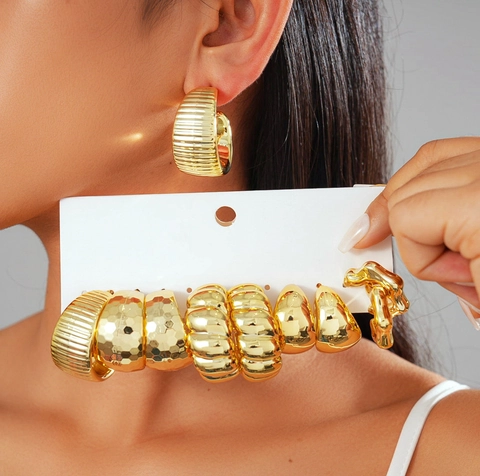 Geometrische C-Hoop Oorbellen Legering Metaal Met Stalen Oorpins Bloem Retro Westerse Stijl Voor Dames