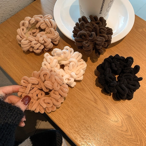 Fluffy Plush Scrunchies Chenille Hair Ties High Elasticity Ruffled Hairband For Women Girls Autumn Winter Korean Style