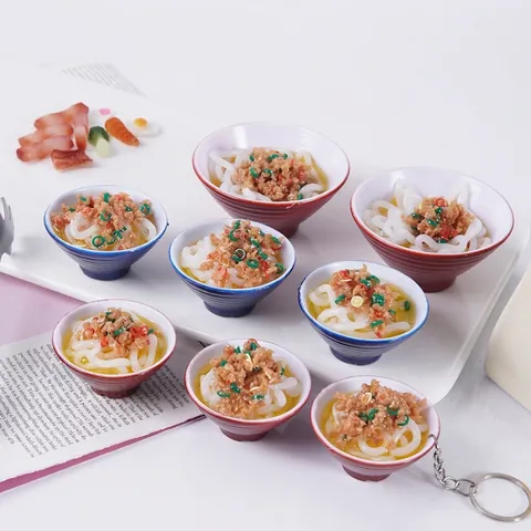 Realistic Mini Food Noodle Bowl Keychain PVC Simulation Braised Meat Vermicelli Bowl Pendant Bag Ornament Creative Novelty Gift