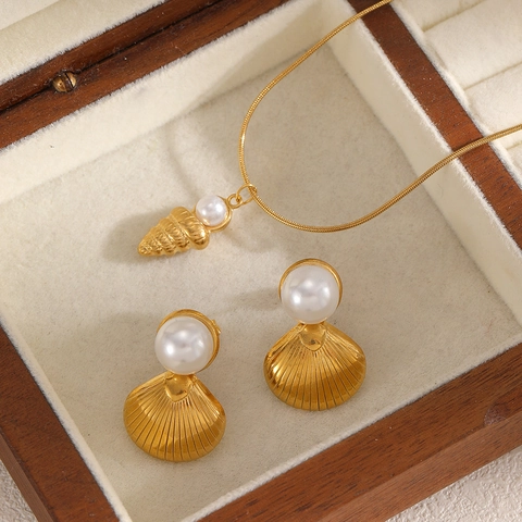 Collana Con Pendente A Conchiglia E Orecchini Gioielli Placcato Oro 18K Acciaio Inoxidabile Perla Artificial Tema Oceano Donne