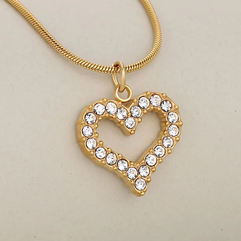 Collar Con Colgante De Corazón Hueco Acero Inoxidable Pavé Diamantes De Imitación Cadena De Serpiente Joyería Para Mujer