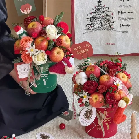 Weihnachts Rundes Geschenkbox Hug Bucket Zylinder Blumenverpackung Karton Merry Buchstabenstempelung Feiertagsdeko