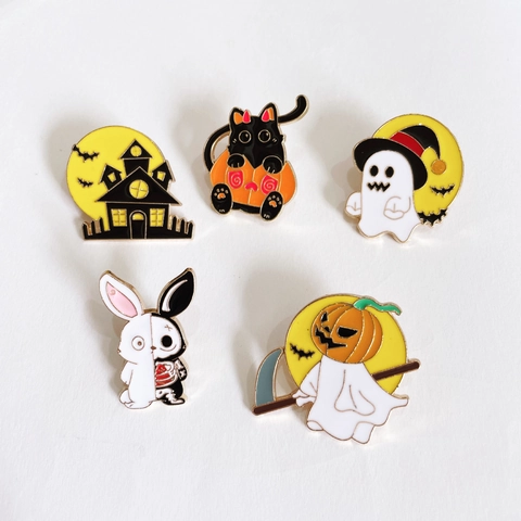 Halloween Enamel Brooch Pin Ghost Pumpkin Black Cat Bat Castle Skeleton Funny Cartoon Zinc Alloy Jewelry For Bag Jacket Gift
