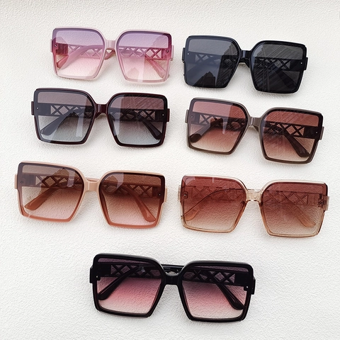 Gafas De Sol Cuadradas De Gran Tamaño Para Mujer Lentes Degradadas Retro UV400 Patillas Caladas Moda