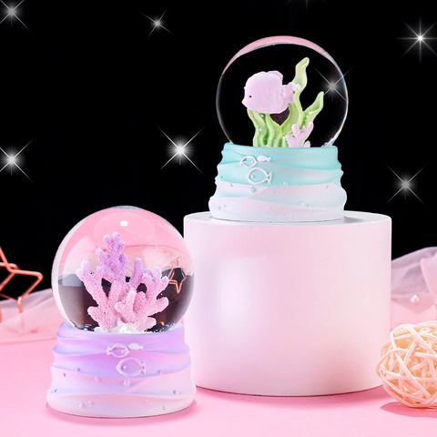 Leuchtende Unterwasserwelt Kristallkugel Ozean Serie Meereslebewesen Harz Glas Schreibtisch Ornament Kreatives Geburtstagsgeschenk Heimdekoration